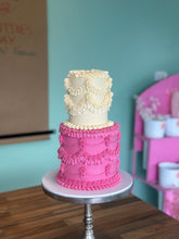 Load image into Gallery viewer, Lambeth Cake