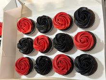 Load image into Gallery viewer, Rose Cupcakes