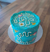 Load image into Gallery viewer, Squiggle Flower Cabinet Cake