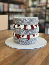 Load image into Gallery viewer, Lamington Cake