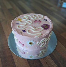 Load image into Gallery viewer, Squiggle Flower Cabinet Cake
