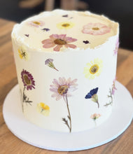 Load image into Gallery viewer, Pressed Floral Cake