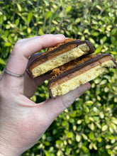 Load image into Gallery viewer, Millionaire's Shortbread