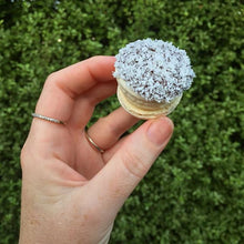 Load image into Gallery viewer, Regular Macaron 12 pack - Flavoured