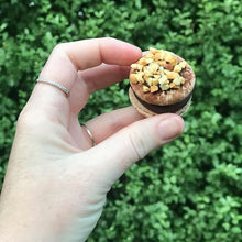 Load image into Gallery viewer, Mini Macaron 12 pack - Flavoured