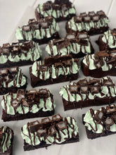 Load image into Gallery viewer, Loaded Brownie Slices & Packs