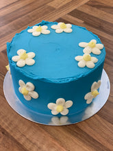 Load image into Gallery viewer, Daisy Cabinet Cake