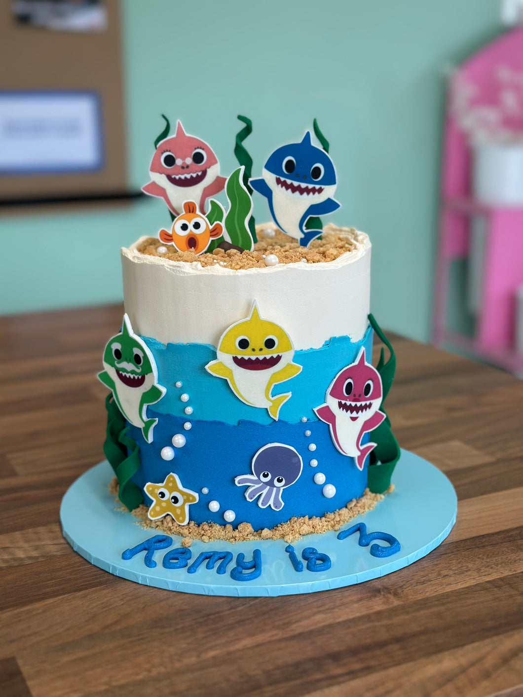 Baby Shark Cake