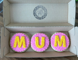 M U M cookie pack