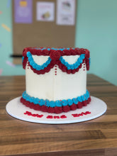Load image into Gallery viewer, Heart Shaped Lambeth Cake
