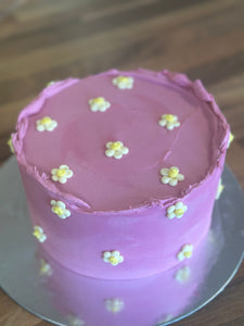Mini Daisy Cabinet Cake