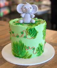 Load image into Gallery viewer, Jungle Safari Cake
