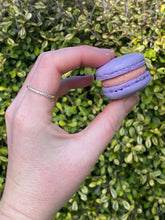 Load image into Gallery viewer, Mini Macaron 12 pack - Flavoured
