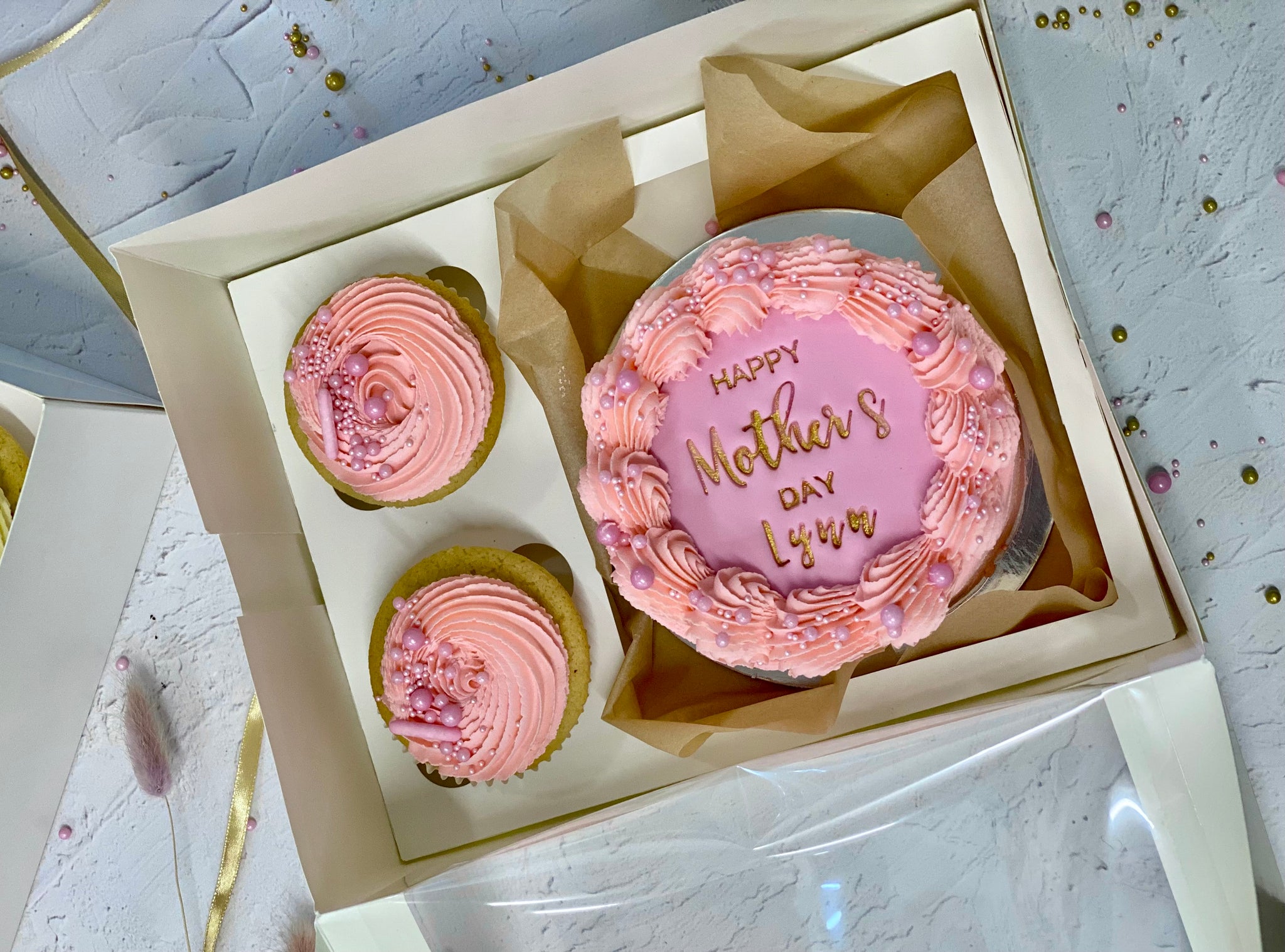 Buy Cakes Online at Mimi's Bakehouse