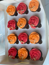 Load image into Gallery viewer, Rose Cupcakes
